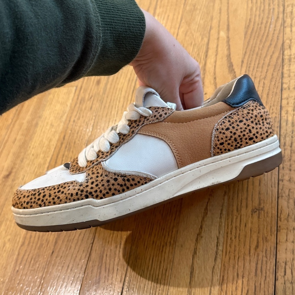 SOLD - Picture 4 of 7